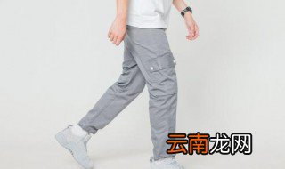 灰色工装裤搭配什么外套男生 具体搭配内容