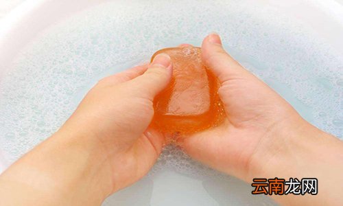 针织衫如何洗能不变形 针织衫怎么洗不变形