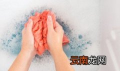 怎样防止衣服缩水变小 怎样防止衣服缩水