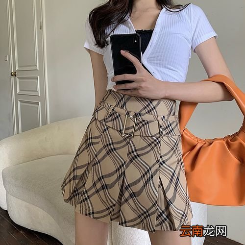 是时候穿裙子了！今夏这4款绝美半裙，爆显气质！