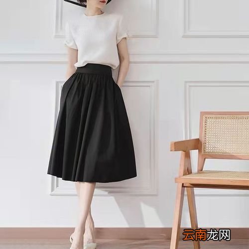 是时候穿裙子了！今夏这4款绝美半裙，爆显气质！