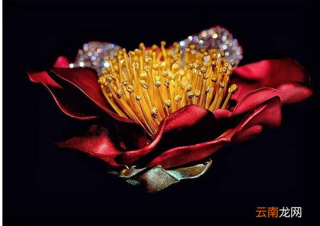 晋级 TOP 珠宝藏家的机会来啦！12 件最神秘的珠宝大师 JAR 作品即将登场！