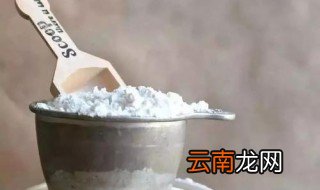 小苏打洗头发有什么好处 看完记得点击收藏