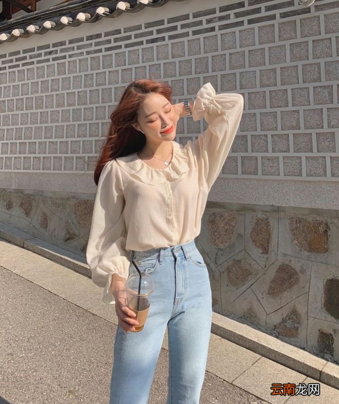 今夏流行的“渣女衫”时髦又高级
