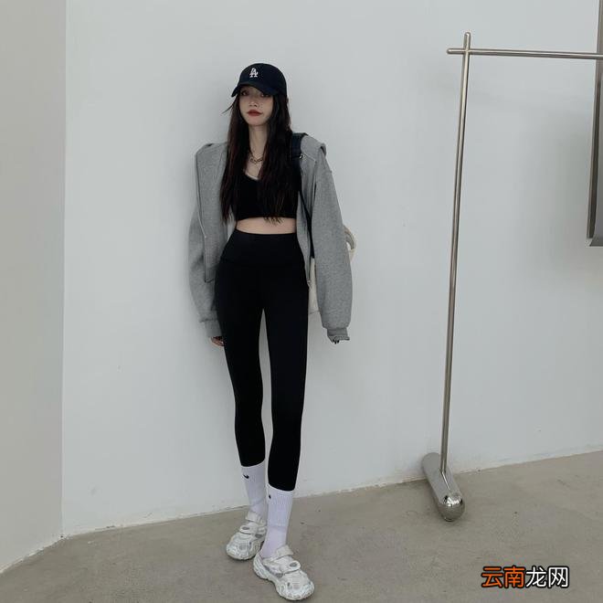 腿粗的女生，穿下装记住“2穿2不穿”，才能显瘦显腿长