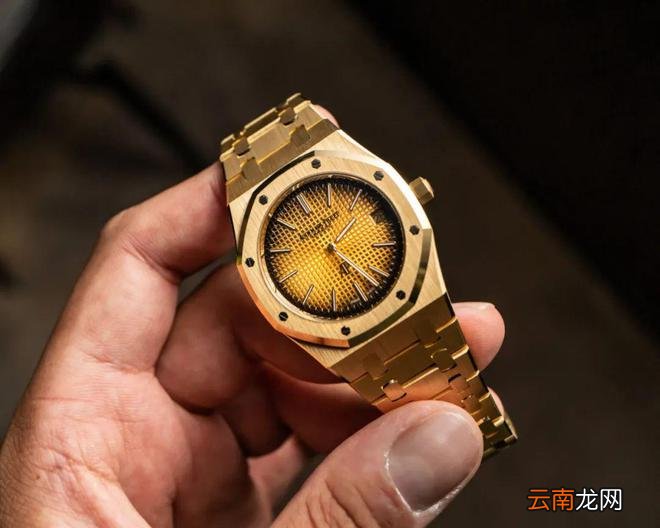 皇橡和鹦鹉螺背后的男人 最难买的腕表，为什么都出自他手？