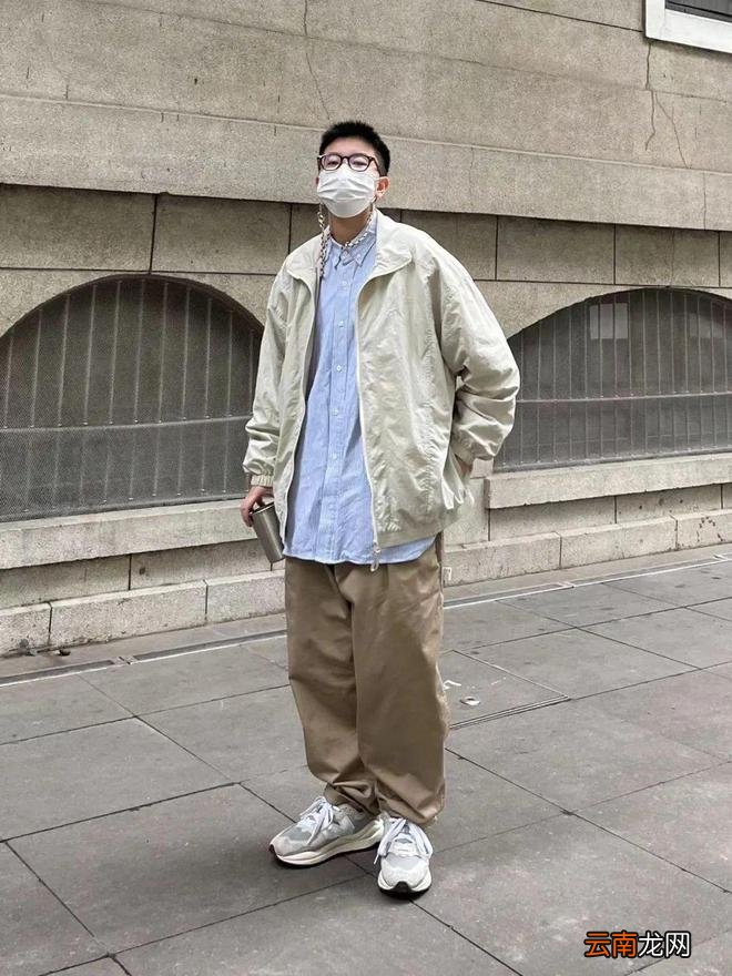 时髦拆解！夏日元气Boy的穿搭多样性