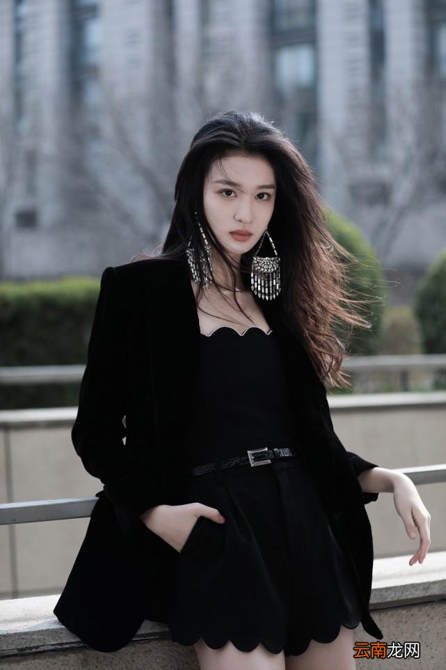 王楚然的清冷长相太美了 像从小说走出来的
