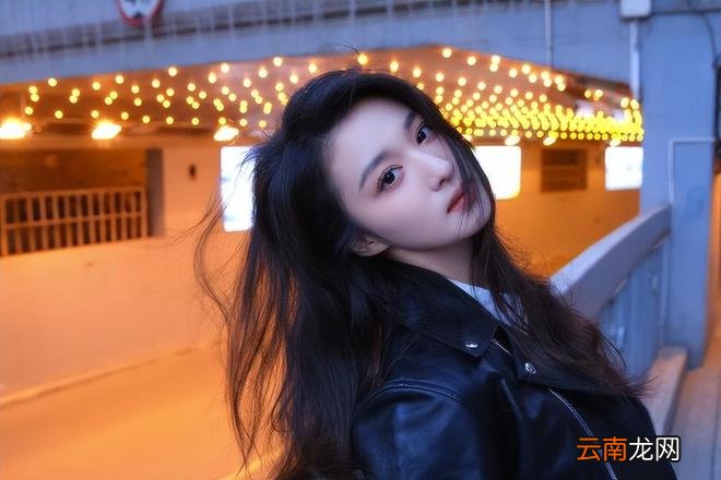 王楚然的清冷长相太美了 像从小说走出来的