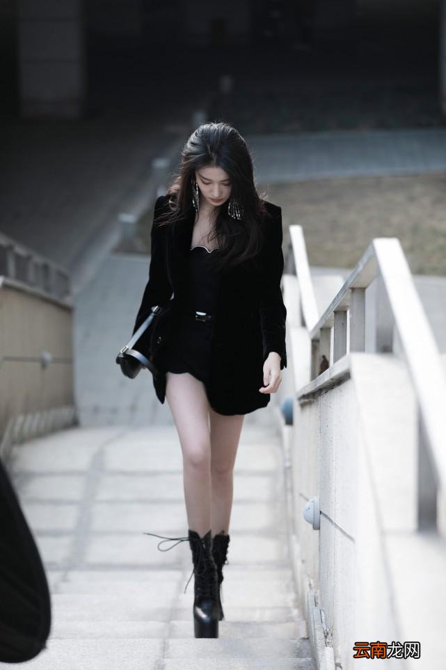 王楚然的清冷长相太美了 像从小说走出来的