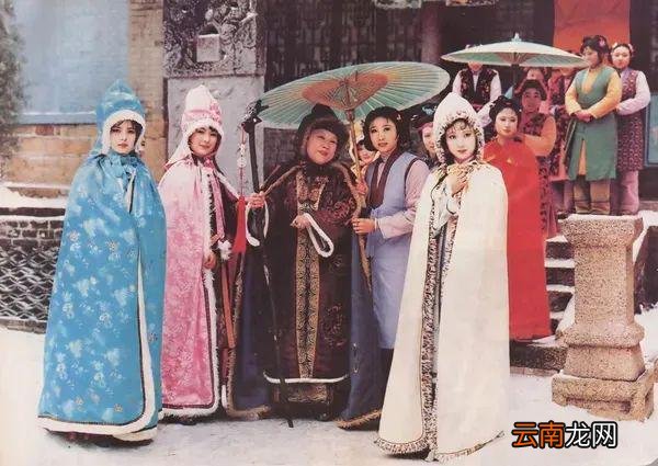 盘了这么多年《甄嬛传》，发现她们都穿错了