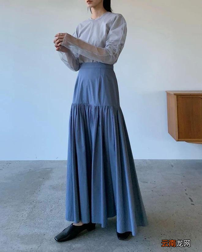 穿得宽松 美得更放松