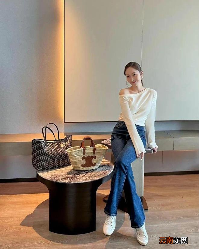 倪妮的身材羡慕不来 小白鞋总能有吧
