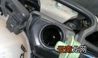 助力油多久换一次 不懂的朋友需要看看