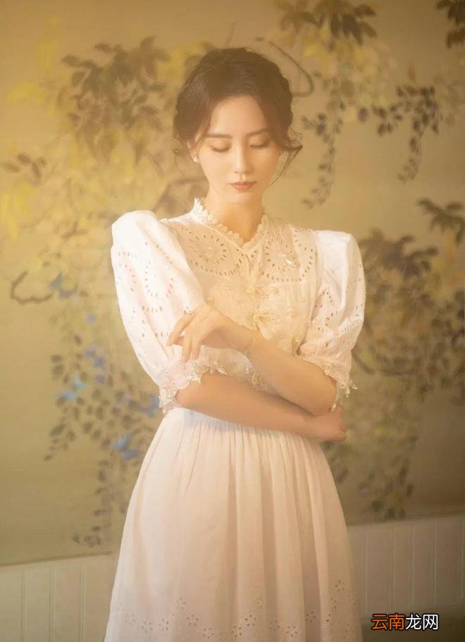 伊周星潮流｜夏天到，女明星小裙子鉴赏来啦～