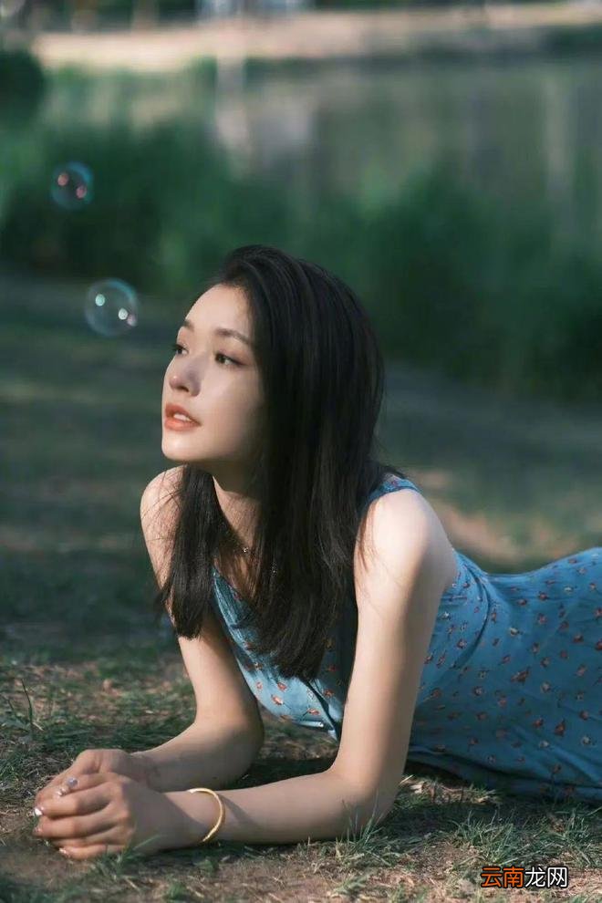 伊周星潮流｜夏天到，女明星小裙子鉴赏来啦～
