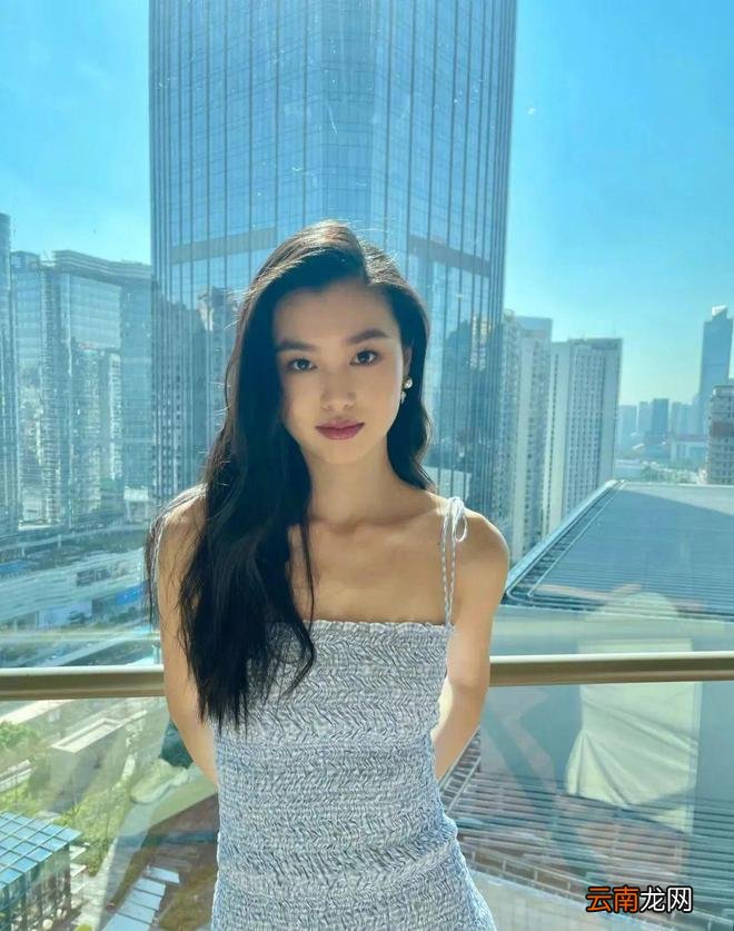 伊周星潮流｜夏天到，女明星小裙子鉴赏来啦～