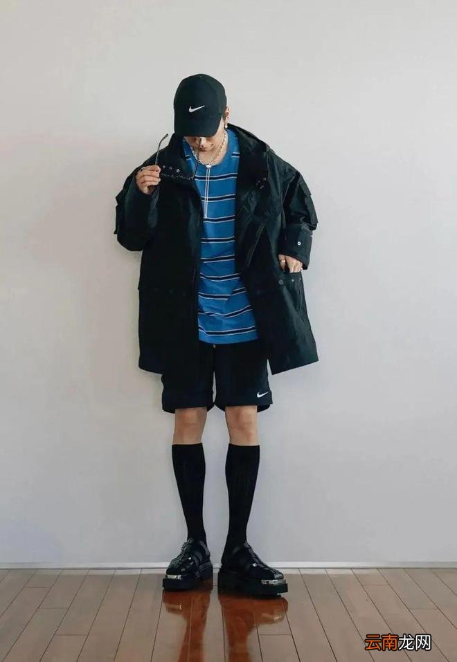 想穿彩色又不土？一秒变身「夏日氛围感男孩」