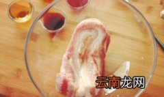 怎么看火锅五花肉熟了没有 怎么判断五花肉煮熟了