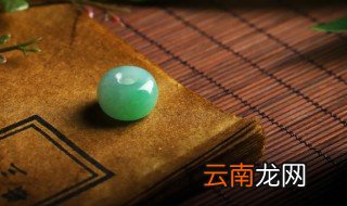 怎么样的翡翠适合收藏 怎样的翡翠有收藏价值