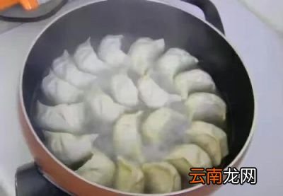 煮熟了再煎的煎饺是什么样子