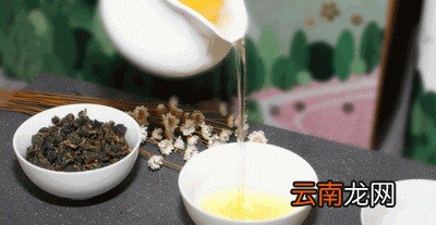 一杯菊花茶的养生功效