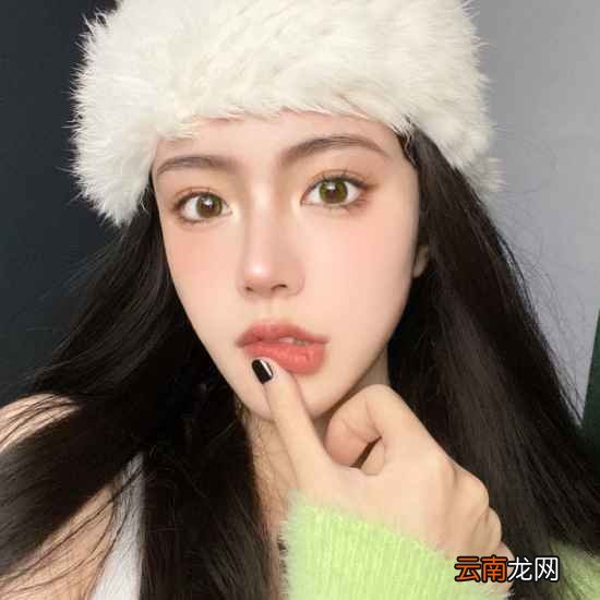 温柔又独特的小心机美瞳 海昌星眸霓虹系列日抛