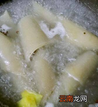 生猪皮怎么做好吃简单