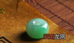 翡翠的芙蓉种是怎样的 翡翠芙蓉种是什么颜色