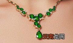 翡翠手牌什么价格，翡翠生肖牌多少钱