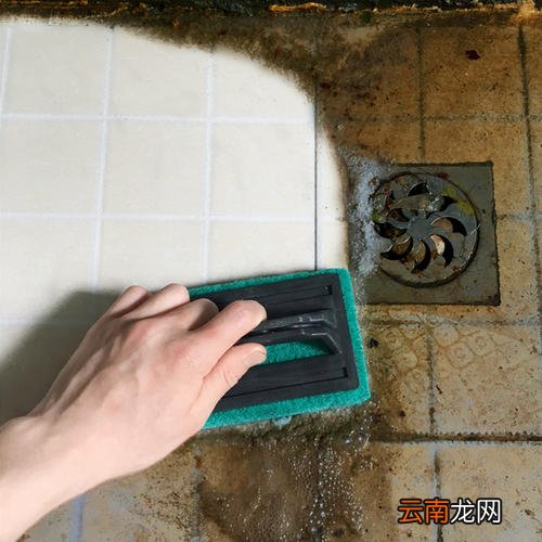 瓷砖脏了用什么东西来清洗