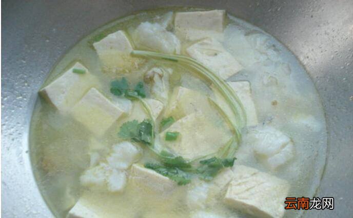 鳕鱼炖豆腐的做法