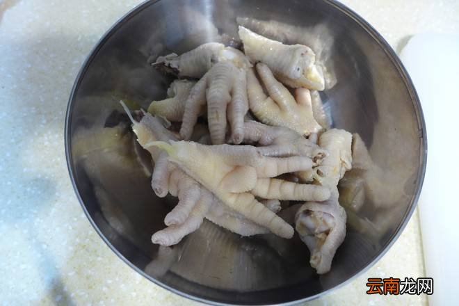 怎样泡鸡爪又脆又辣又简单