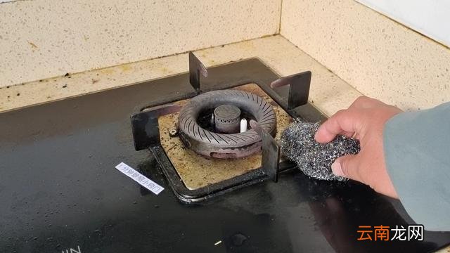 家里灶台怎样清洁干净