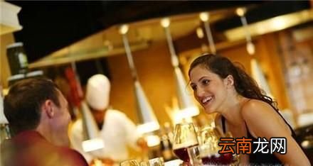 和女朋友约会一起吃什么饭？
