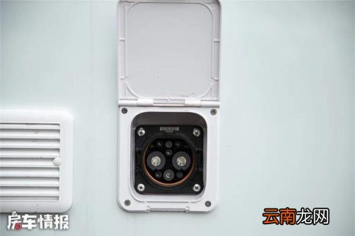 续航里程1000公里以上的b型房车 为四口打造的旅行版房车