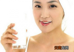 血脂高脂肪肝可以喝牛奶吗 脂肪肝可以喝牛奶吗