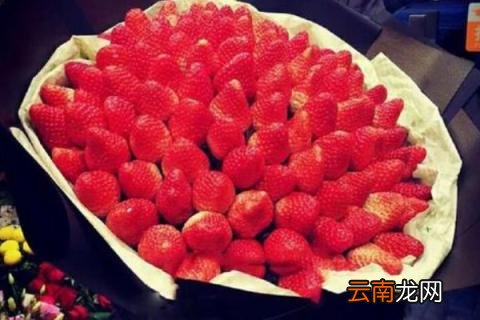 11颗草莓花束的花语 21颗草莓花束的花语