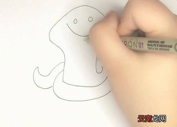 眼镜蛇简笔画