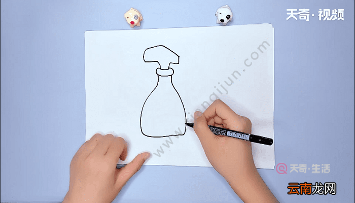 喷水壶的简笔画 喷水壶的简笔画画报