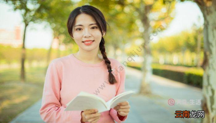 轻熟女发型有哪些 轻熟女形象的发型有哪些