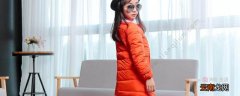 羽绒服手洗了里面是一坨怎么办 羽绒服洗成坨了小妙招