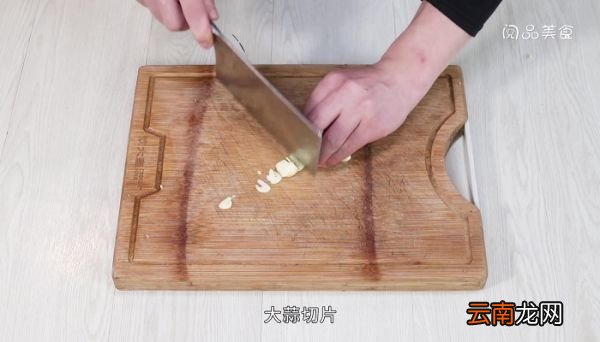 酸辣豆芽肉丝的做法 酸辣豆芽肉丝怎么做