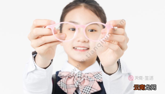眼镜鼻托发黄怎么清洗眼镜鼻托发黄的清洗方法