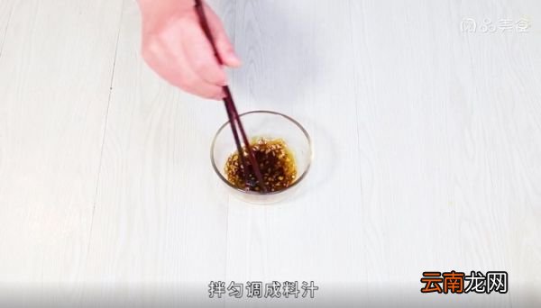 双粉蒸槐花的做法 双粉蒸槐花怎么做