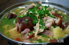 猪脚一般拿什么一起炖