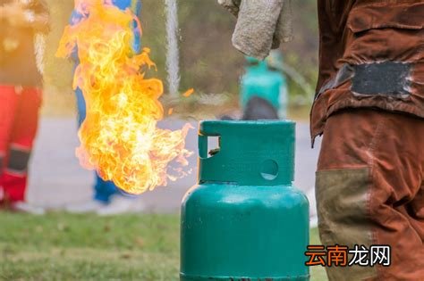 煤气爆炸是什么原因造成的