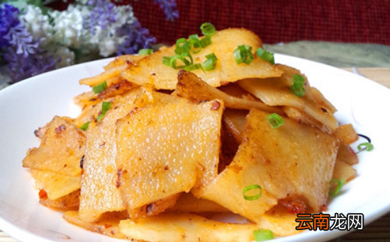 擀面皮怎么炒，凉面的面料可以炒