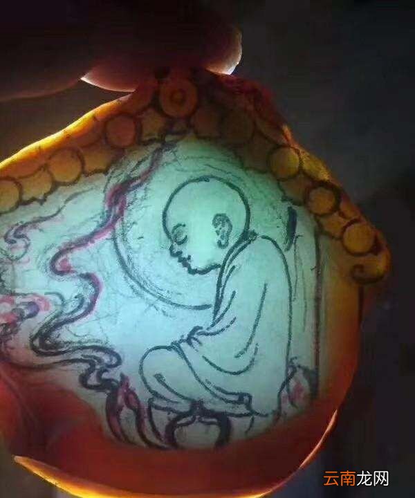 珍珠成分，同一个蚌壳里面的珍珠都会是同一种颜色么